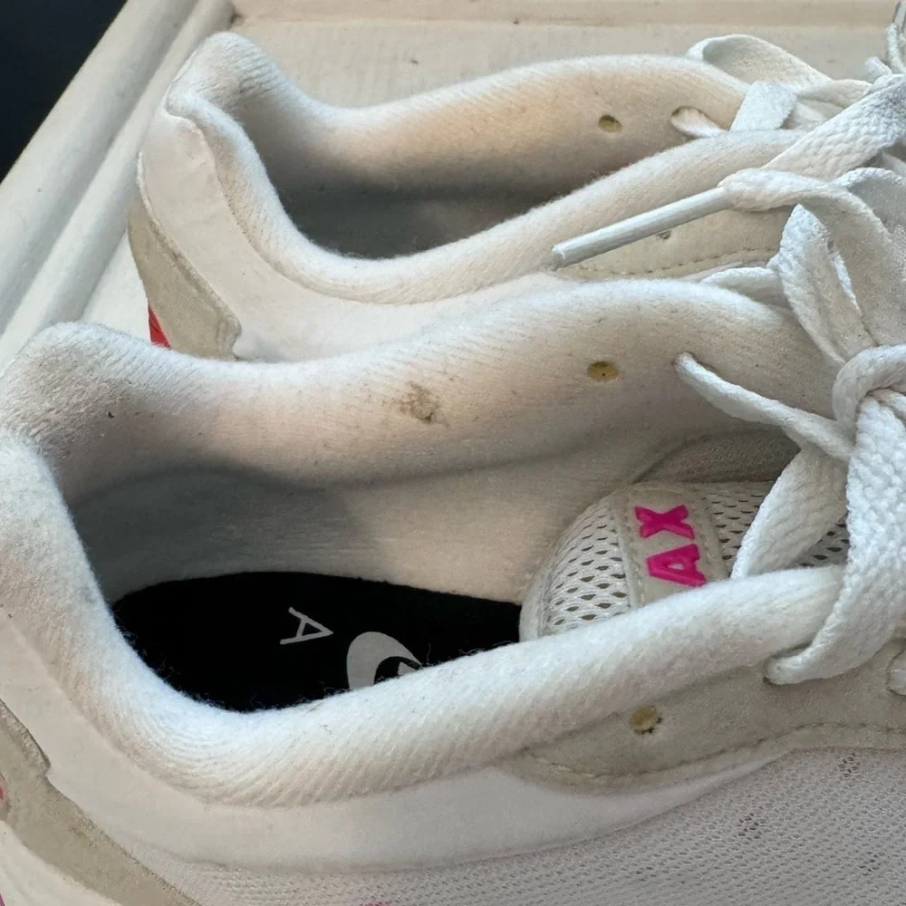 Nike Women's Air Max Solo White and Pink Sneakers